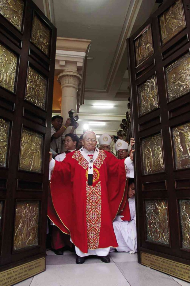 Archbishop Ricardo Cardinal Vidal leads a Catholic Church ritual marking the Jubilee Year in the Cebu Metropolitan Cathedral.