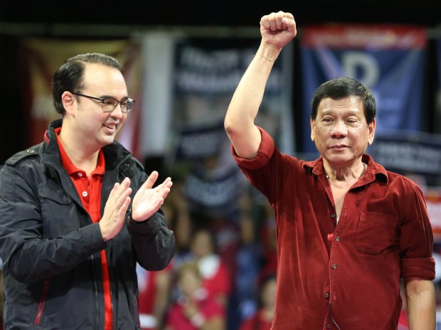 February 9, 2016 Davao Mayor and Presidential aspirant Rodrigo Duterte  and Sen. Allan Peter Cayetano during the proclamation rally at the Moriones Plaza in Moriones Tondo. INQUIRER/ MARIANNE BERMUDEZ