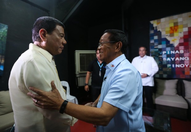 Presidential candidates Davao City Mayor Rodrigo Duterte and Vice President Jejomar Binay. INQUIRER FILE PHOTO/LYN RILLON