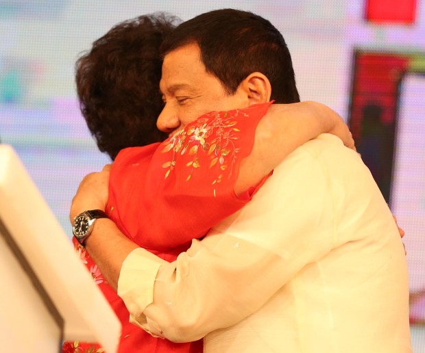 PRES. DEBATES/FEBRUARY 21, 2016 Presidential debates held in Capitol University in Cagayan de Oro City with  Sen. Miriam Santiago, Mayor Rodrigo Duterte hugging. INQUIRER PHOTO/LYN RILLON