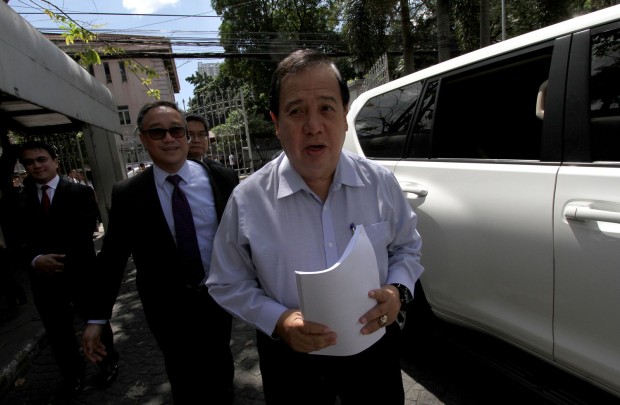 Former Senator Richard Gordon files 'Petition for Mandamus' in the Supreme Court to compel the Commission on Elections to activate the 'Voter Verified Paper Audit Trail' (VVPAT) feature of the automated election in forthcoming national election. INQUIRER PHOTO / RICHARD A. REYES