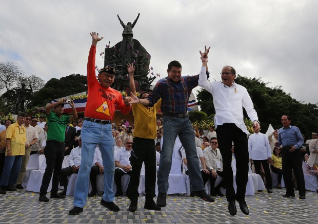 FREEDOM LEAP  President Aquino joins former President Fidel V. Ramos, who led the military breakaway from dictator Ferdinand Marcos in February 1986 with then Defense Minister Juan Ponce Enrile, and Bobby Aquino, son of the late former Sen. Agapito “Butz” Aquino, in reenacting the freedom leap during the celebration of the 30th anniversary of the Edsa People Power Revolution on Thursday. JOAN BONDOC 