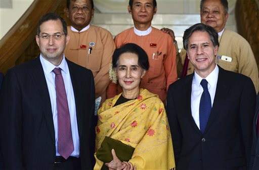 National League for Democracy party leader Aung San Suu Kyi, front center, poses for photographers with U.S. Deputy Secretary of State Antony Blinken, front right, U.S. Ambassador to Myanmar Derek Mitchell, front left, and others following a meeting in Naypyitaw, Myanmar, Monday, Jan. 18, 2016. Blinken, currently on a two-day visit to Myanmar, met with leaders of the government and Suu Kyi to discuss the current post-election environment and the U.S. commitment to supporting Myanmars reform process and transition to democracy, a press releases from the U.S. Embassy stated. (AP Photo/Aung Shine Oo)
