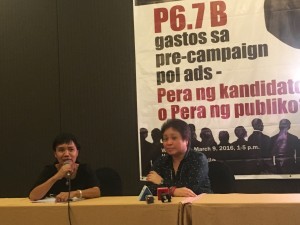 BIR Commissioner Kim Henares (right) with PCIJ executive director Malou Mangahas in a forum in Manila. YUJI GONZALES/INQUIRER.net