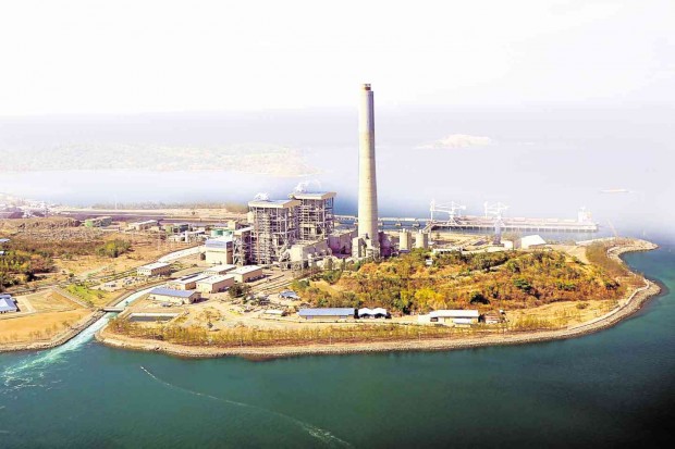  AERIAL shot of the Sual coal power plant         WILLIE LOMIBAO/INQUIRER NORTHERN LUZON