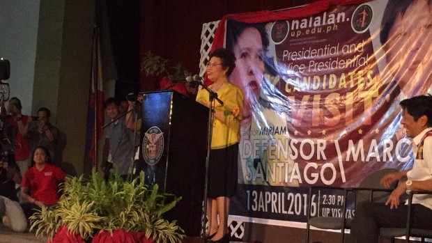 Presidential candidate Sen. Miriam Defensor Santiago returned to the campaign trail on Wednesday at her hometown in Iloilo after a monthlong absence to undergo treatment for her cancer. FRANCES MANGOSING 