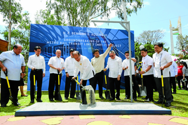 MRT 7 GROUNDBREAKING President Aquino leads the groundbreaking ceremony of theMetro Rail Transit 7 (MRT) project at QuezonMemorial Circle inQuezon City onWednesday. JOAN BONDOC