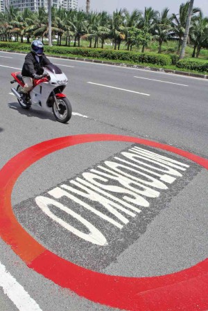 MOTORCYCLE lane: The safe zone, according to the MMDA. NIÑO JESUS ORBETA