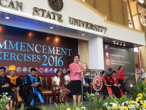 Presidential candidate Sen. Miriam Defensor-Santiago asks new graduates of the Bulacan State University to help end the culture of corruption.