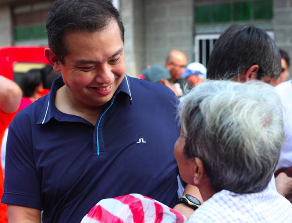 Martin Romualdez at a relief for Typhoon Lando victims in Calumpit, Bulacan