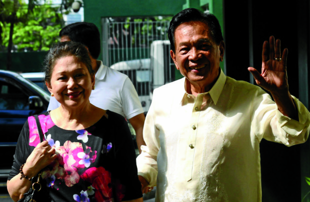 Commission on Elections former Chairman Benjamin Abalos with wife Corazon after attending promulgation of Sandiganbayan Fourth Division  where he was acquitted from his graft charges over the anomalous NBN-ZTE deal.INQUIRER PHOTO / RICHARD A. REYES 