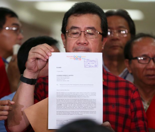 MAY 18, 2016 Atty. Jose Amor Amorado filing at the COMELEC main office in Intramuros a formal demand from vice presidential candidate Sen. Ferdinand "Bongbong" Marcos Jr. for the COMELEC to conduct an audit of the automated election system.  INQUIRER PHOTO/LYN RILLON