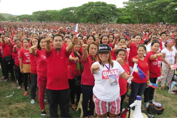 THERE IS no trace of yellow in a sea of red when thousands of supporters of presumptive President-elect Rodrigo Duterte gathered at the Crocodile Park in Davao City but the Rody-Robredo sentiment was able to triumph in many Mindanao areas. BARRY OHAYLAN/CONTRIBUTOR