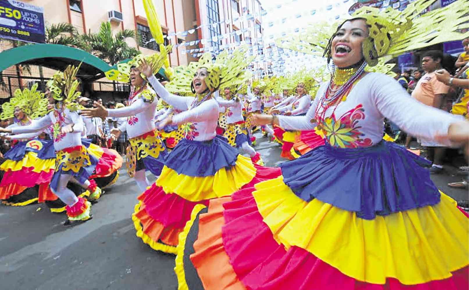 Lucena fest sends poor youths to college | Inquirer News
