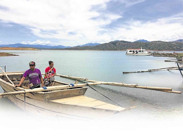 WATER level at Pantabangan Dam declines amid the dry season, too low to feed a tributary that brings water to households in Pantabangan town.   TONETTE T. OREJAS/INQUIRER CENTRAL LUZON