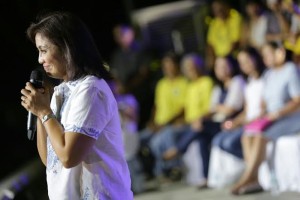 Vice President Leni Robredo thanks supporters for a successful election campaign and asks them to stay with her in her quest to ease poverty in the country. (Photo courtesy of the Leni Robredo Media Bureau)