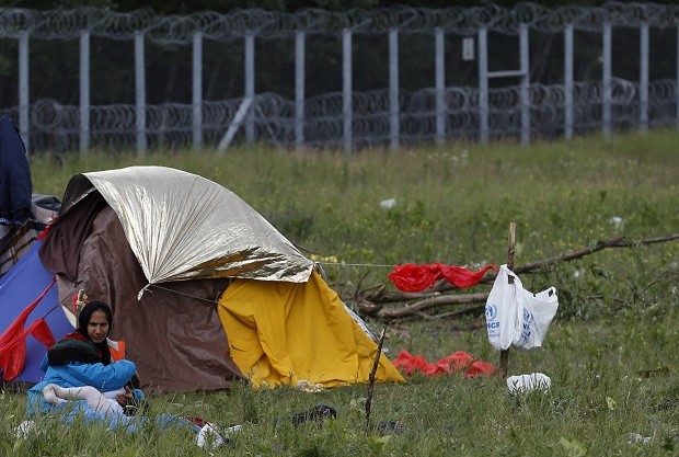 Serbia Migrants Tent City