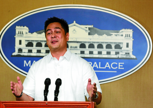  Presidential Communication Operations Office (PCOO) Secretary Herminio "Sonny" Coloma, Jr. tours and introduced incoming  PCOO Secretary Martin andanar in Malacañang to the Malacañang Press Corps and other offices on June 6,2016.Andanar is a TV5 newsman before he was appointed by Pres Duterte. INQUIRER PHOTO/JOAN BONDOC