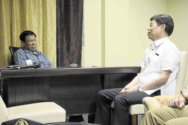 TELL THE TRUTH OR ELSE President Duterte warns Cebu businessman Peter Lim not to lie to him or he will have him killed. Lim sought the meeting with the President to deny that he was the drug lord wanted by the police. He was allowed to go, but told to face NBI investigation. MALACAÑANG PHOTO