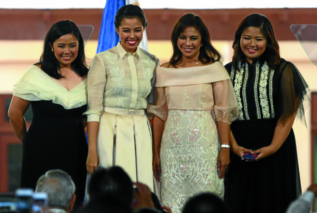 VP LENI INAUGURATION / JUNE 30, 2016 PHOTO OP- Leni Robredo joins by daughters Jillian, Tricia and Aika after she oath as the Philippines’ 14th Vice President at Quezon City Reception House, June 30, 2016.  INQUIRER PHOTO / NINO JESUS ORBETA