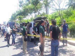 PDEA agents usually give media limited access to crime scenes so they can take their shots and do interviews. (RADYO INQUIRER)