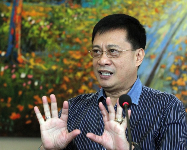 CONTROVERSIAL MAYOR VIC LOOT/JULY 7, 2016: Controversial former PNP general now Daanbantayan Mayor Vicente Loot gestures as he answers questions regarding the anouncement of President Duterte that he is one of the PNP Generals involved in the illegal drug protectors in a press conference in the Governors conference room. (CDN PHOTO/JUNJIE MENDOZA)