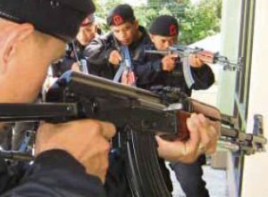 Automatic weapons such as these were used in killing Barangay Cañogan Abajo Sur chairman Montano Zipagan, his daughter, his niece and granddaughter in Isabela. (INQUIRER FILE PHOTO)