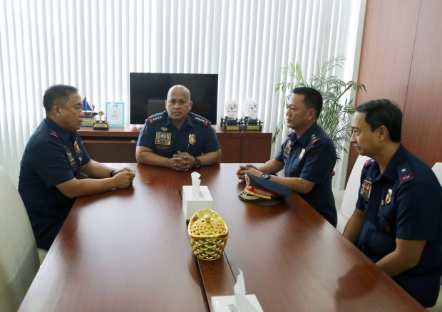 PNP Chief Ronald 'Bato' dela Rosa meets three of the five generals exposed by President Rodrigo Duterte as coddlers of drug lords. PHOTO FROM PNP PIO
