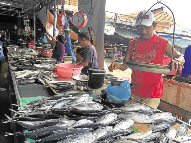 fish vendor market palengke