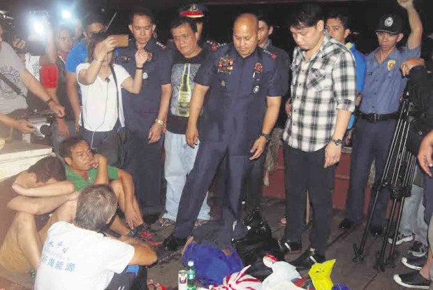 DIRECTOR General Ronald dela Rosa, Philippine National Police chief, inspects the vessel that authorities intercepted on Monday night in Subic, Zambales, on suspicion that it is being used to manufacture and transport illegal drugs in the country. Four Chinese aboard the ship were arrested after a search yielded at least 500 grams of “shabu.” PHOTOS BY ALLAN MACATUNO