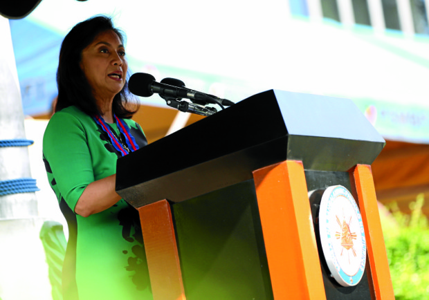 VP LENI AT CAMP CRAME / AUGUST 22, 2016 Vice President Maria Leonor "Leni" Robredo speaks during the 21st Police Community Relations Month.held at Philippine National Police Headquarters, Quezon City, August 22, 2016. Robredo is the guest of honor of the said event. INQUIRER PHOTO / NINO JESUS ORBETA