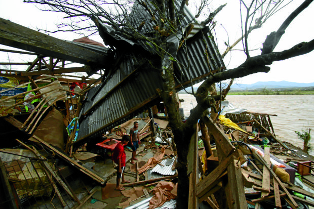 AFTERMATH SUPERTYPHOON LAWIN / OCTOBER 20, 2016Destroyed house along the swollen Pinancauanan River due to strong wind Supertyphoon Lawin along Campos St Tuguegarao, Cagayan.INQUIRER PHOTO / RICHARD A. REYES