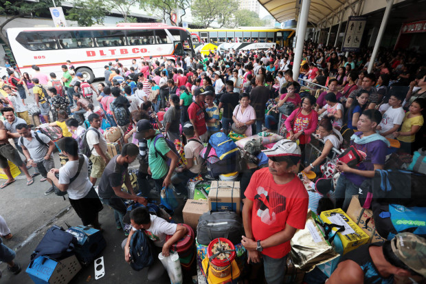 The Araneta Bus Station in Cubao, Quezon City on December 23, 2015 during a holiday. INQUIRER FILE PHOTO / GRIG C. MONTEGRANDE