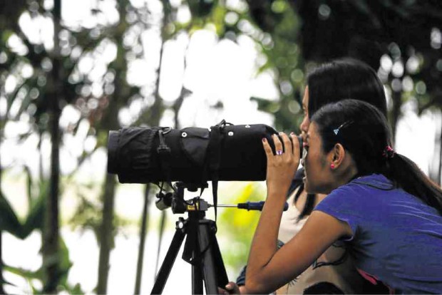 Bird watchers enjoying nature’s show at Candaba Swamp (Joan Bondoc)