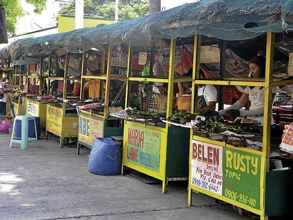 Food vendors at work (INQUIRER FILE PHOTO/ WILLIE LOMIBAO)