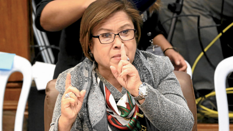 Senator Leila Delima during the Senate inquiry on Extra Judicial Killings on Monday. MARIANNE BERMUDEZ/Philippine Daily Inquirer