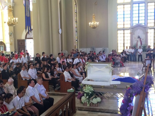 The burial mass of former Senator Miriam Defensor Santiago at Immaculate Conception Cathedral, Cubao, Quezon City. NIÑO JESUS ORBETA/ Philippine Daily Inquirer