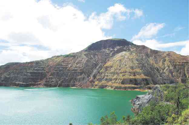 Marcopper’s open pit at Mt. Tapian in Marinduque, as shown in a photograph in 2010, taken 14 years after the country’s worst mining disaster. —INQUIRER PHOTO