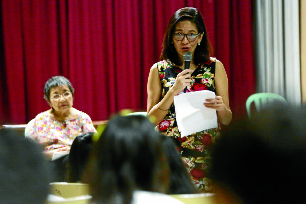 MARCOS STORYTELLING / AUGUST 26, 2016 Senator Risa Hontiveros and former Commission on Human Rights Etta Rosales conduct storytelling sessionm with the students and faculty on the heroes and victims of Martial Law at the Quezon City High School, August 26, 2016. And they donate "Marcos Martial Law: Never Again" history books.(FOR JOVIC YEE STORY)INQUIRER PHOTO / NINO JESUS ORBETA