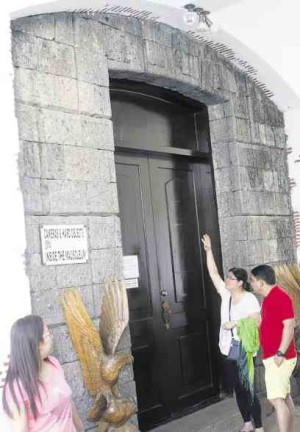 The door to the Marcos mausoleum has been shut to tourists. —LEONCIO BALBIN JR.