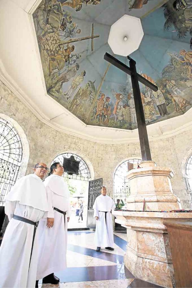 Magellan’s Cross is a Cebu icon. —JUNJIE MENDOZA