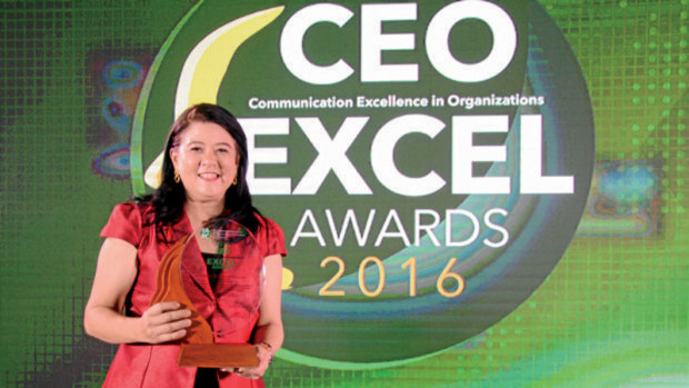 AWARD FOR EXCELLENCE Inquirer president/CEO Alexandra Prieto-Romualdez is given the CEO Excel Award for encouraging the Inquirer Group of companies to embrace the future of new media and reintroducing the brand to the young and millennials. —ARNOLD ALMACEN