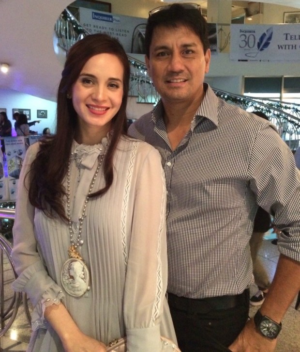 Leyte Rep. Lucy Torres Gomez and her husband, Ormoc City Mayor Richard Gomez pose for pictures during a movie industry event in December 2015 (Photo from Inquirer Entertainment Twitter page)