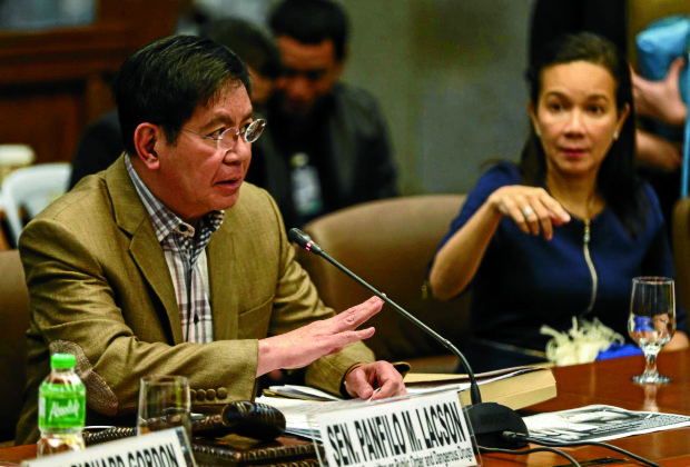 Senate probe on the death of Albuera Mayor Rolando Espinosa: Committee on Public Order and Dangerous Drugs chairman Sen. Panfilo Lacson with Sen. Grace Poe. INQUIRER PHOTO/LYN RILLON