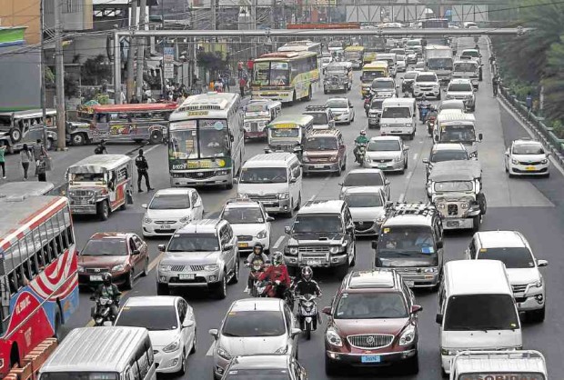 Expect tempers to rise as the holiday season draws near with traffic congestion expected to worsen in the coming days.  A solution to the traffic problem, the three-digit number coding, has been disapproved by Metro mayors. —RICHARD A. REYES