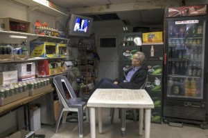 Israeli grocery store owner watching John Kerry on TV - 28 Dec 2016