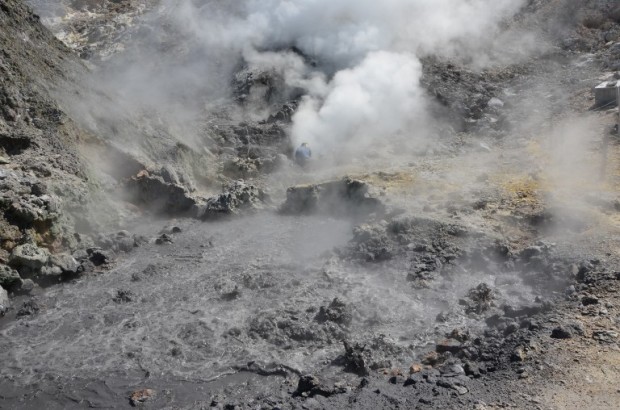 A photo taken on June 6, 2013 shows Pisciarelli fumaroles and mud pools from the Campi Flegrei caldera, a super volcano, near Naples. A slumbering volcano under the Italian city of Naples shows signs of "reawakening" and may be reaching a critical pressure point, according to a study published on December 20, 2016. / AFP PHOTO / Carmine Minopoli