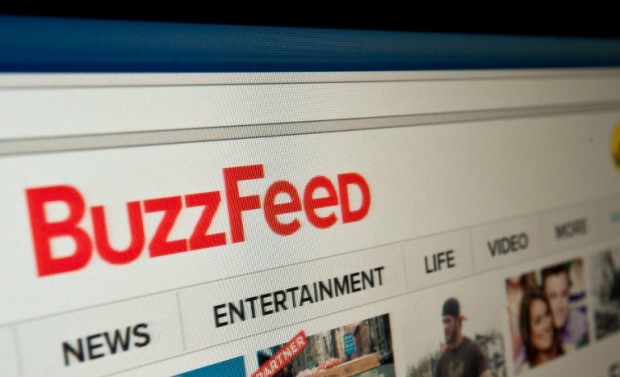 (FILES) This file photo taken on March 25, 2014 shows the logo of news website BuzzFeed is seen on a computer screen in Washington. A media firestorm erupted January 11, 2017 after BuzzFeed published an unverified report with salacious details on purported intelligence gathered by Russia on President-elect Donald Trump. / AFP PHOTO / NICHOLAS KAMM