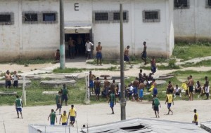 Inmates roaming around freely at Gericino Penitentiary - Rio de Janeiro - 17 Jan 2017