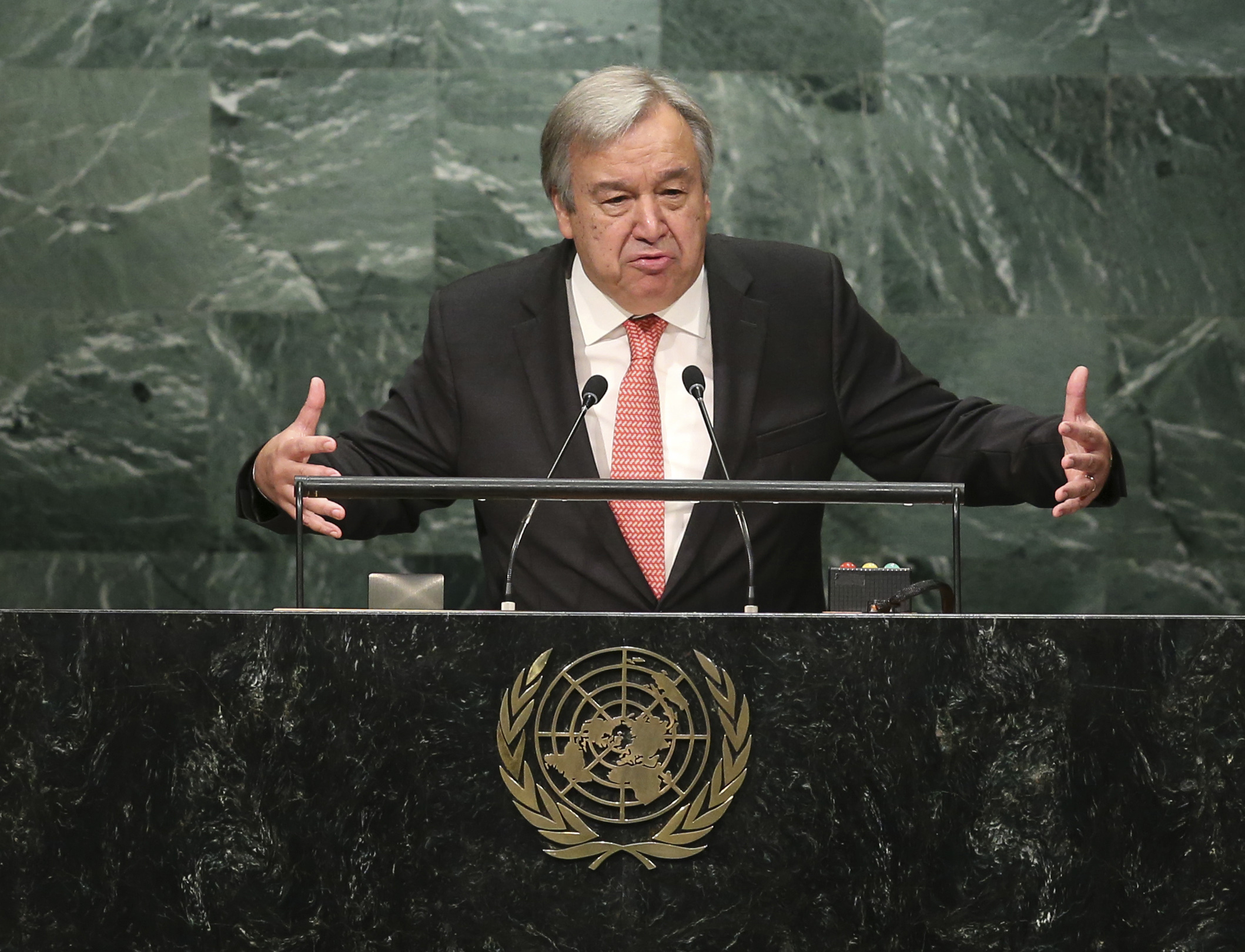 UN chief heads to Washington to plug peacekeeping budget hole